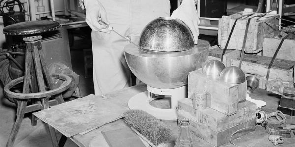 Simulation of Slotin accident